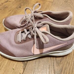Nike Women's Mauve and Pink Sneakers